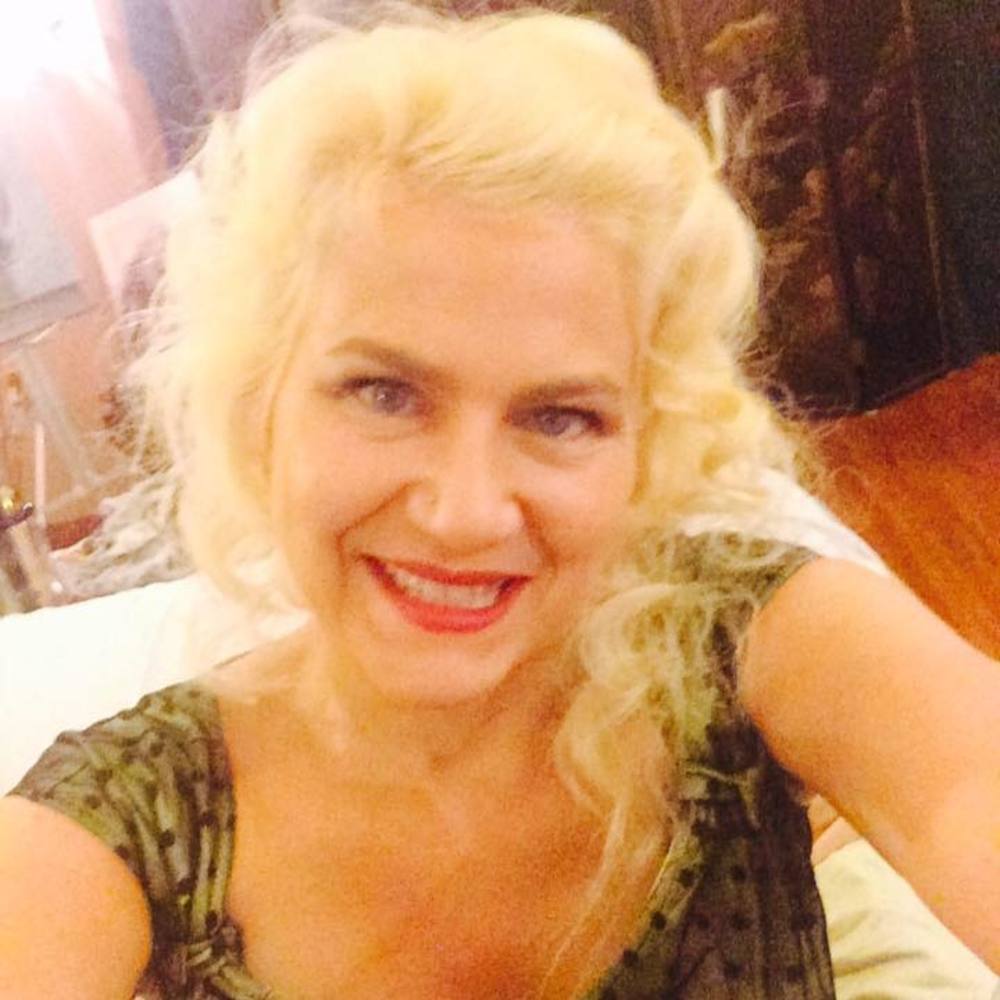Meet your Posher, Tania